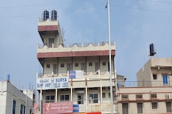 Sri Surya Deluxe Lodge, Ranebennuru