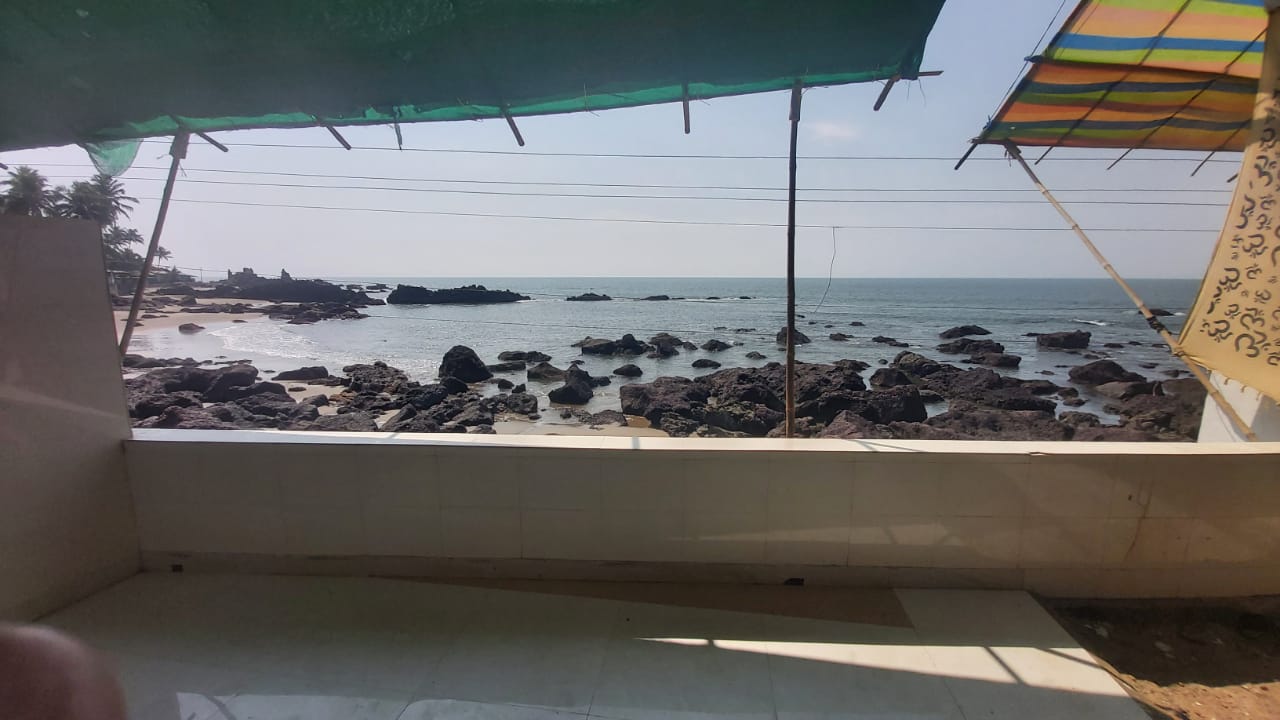 LUDU GUEST HOUSE SEA VIEW - Tap to explore photos