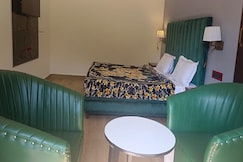 Mayanks The Rudraksh Resort, Kaladhungi