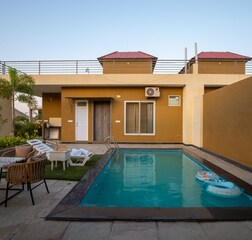 Swimming Pool 1