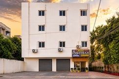 Hotel Savitha's Grand, Vijaywada