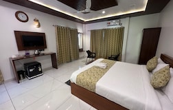 Valley view room 301