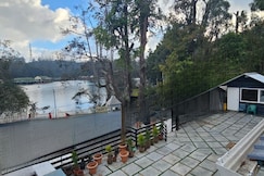 MANGO RESORTS ON THE LAKE, Marayoor