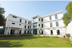 FabHotel Rajvanshi Palace, Gurgaon