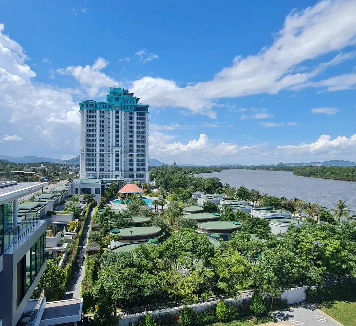 Castle Bayview Resort & Spa, Kaeb