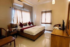 FabHotel Ratna Regency, Pune