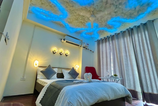 Skyline Luxe   Ultra Luxury 2BHK