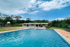 Travelhood Resort, Karjat