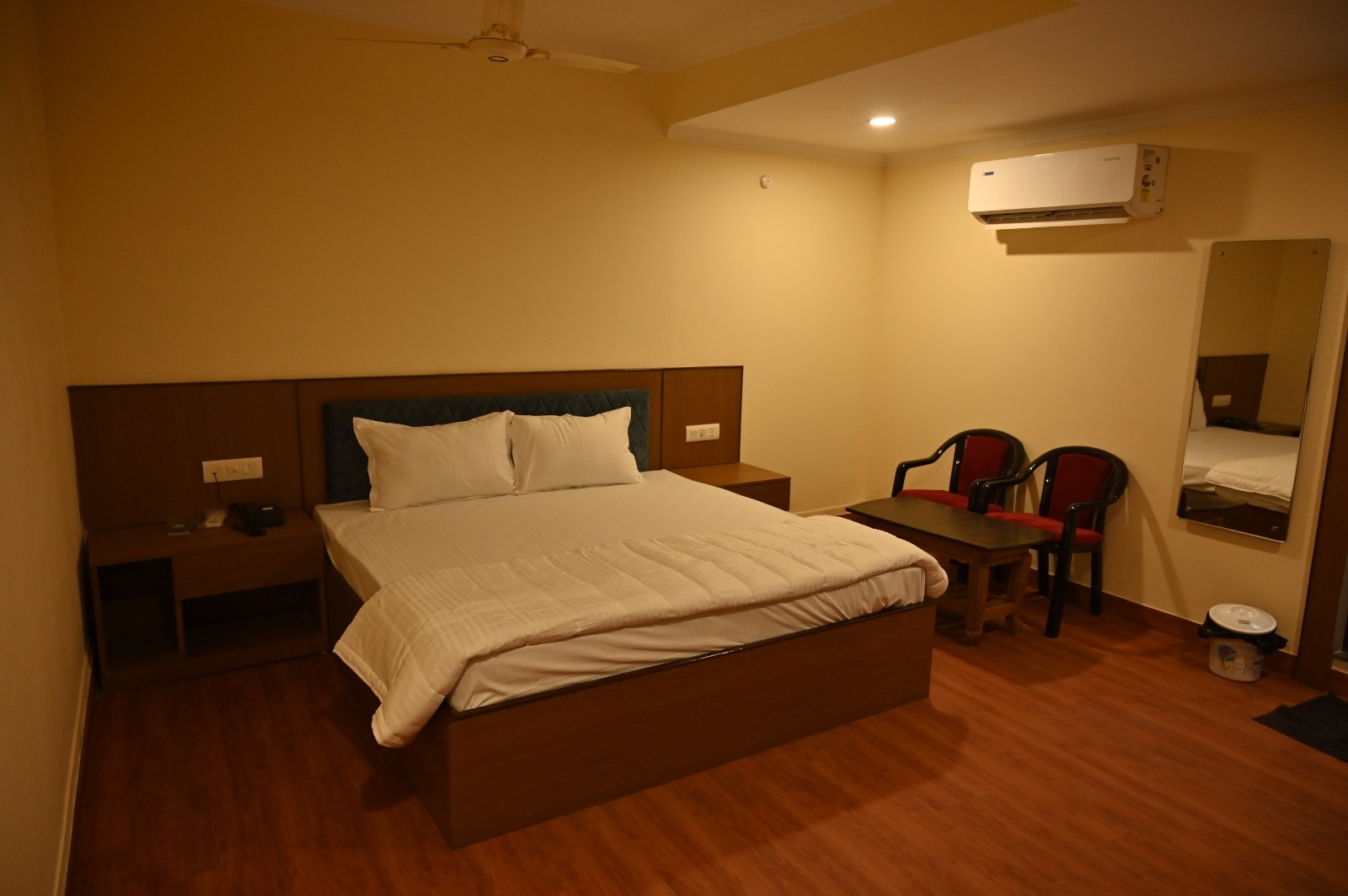 ICON PALACE INN - Tap to explore photos