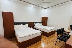 Hotel Manas, Ayodhya