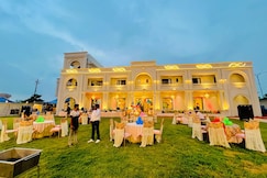 Imagine Resort Lucknow, Mampur Bana