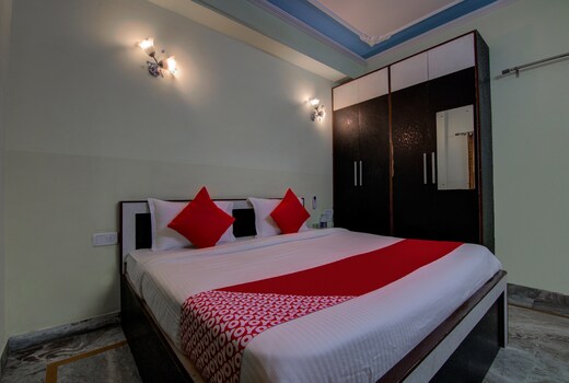 Hotel O Jai Palace