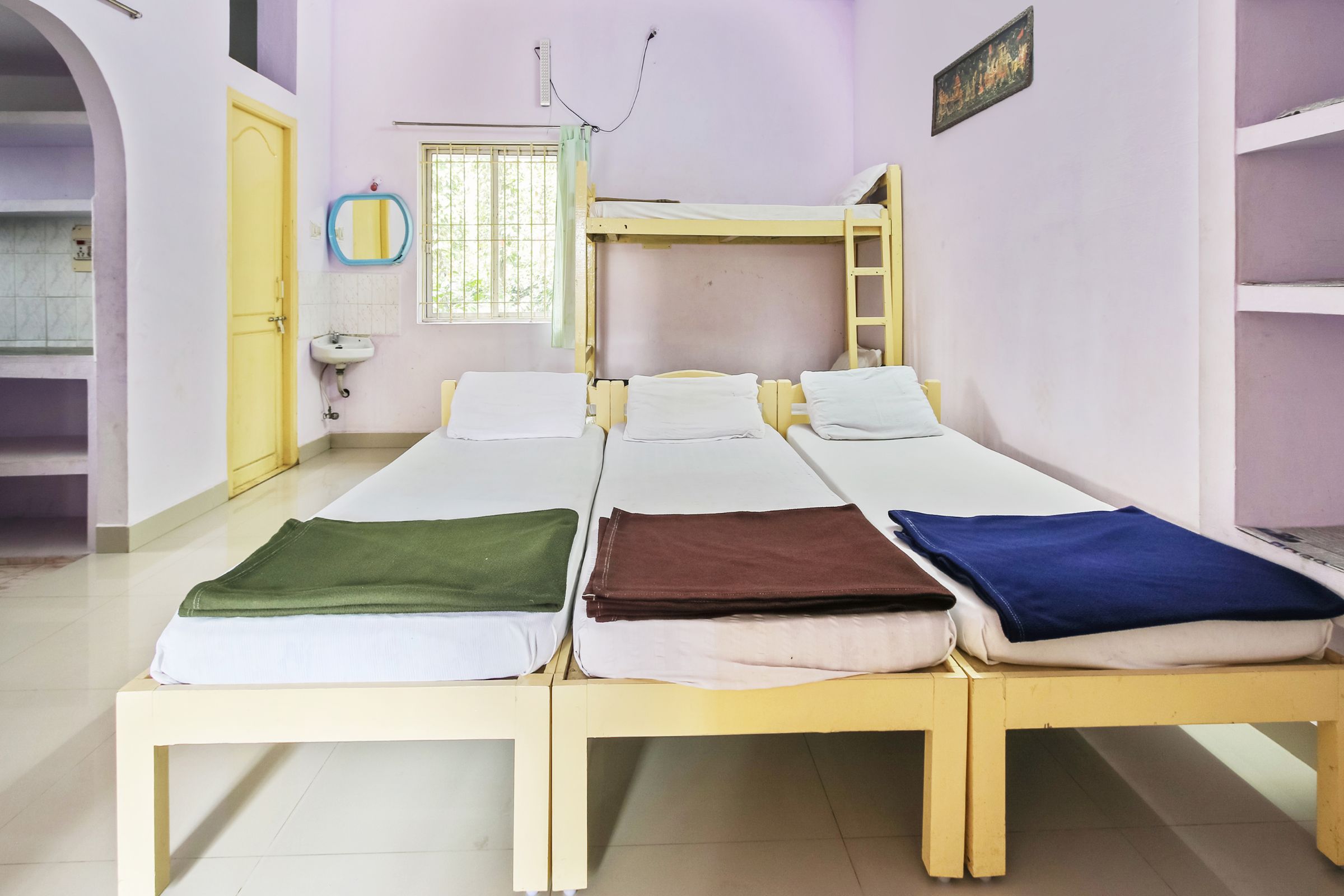 VRS Home Stay - Tap to explore photos
