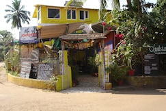 Johnny's Hotel, Goa