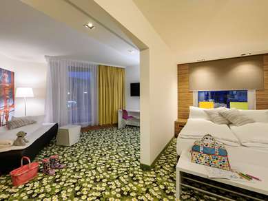 Ibis Styles Wien City - Tap to explore photos