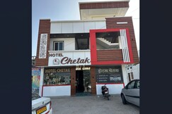 HOTELCHETAK, Bhadesar