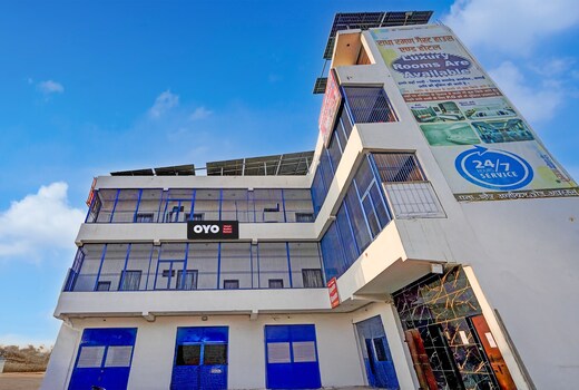 Hotel O by OYO Radha Raman Guest House