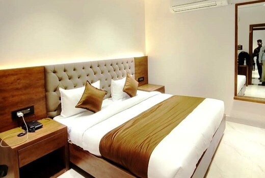 Hotel Sapphire Stays