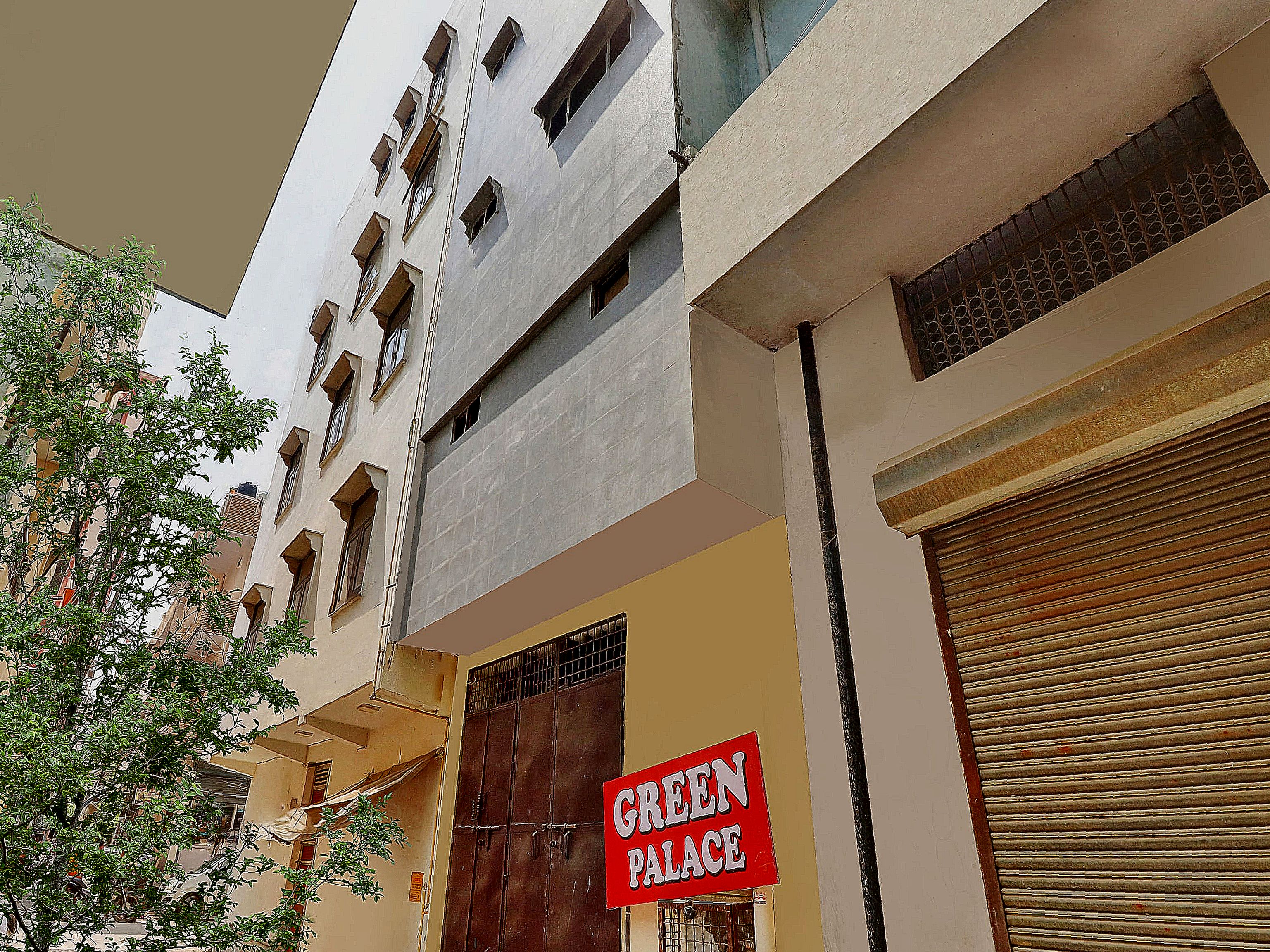 Hotel O Green Palace - Tap to explore photos