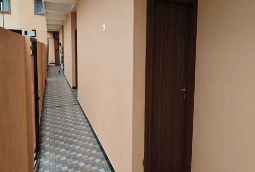 HOTEL VAISHNAVI BAR AND ROOMS
