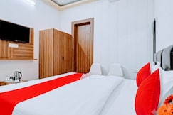 Hotel The Hills Aura, Dehradun