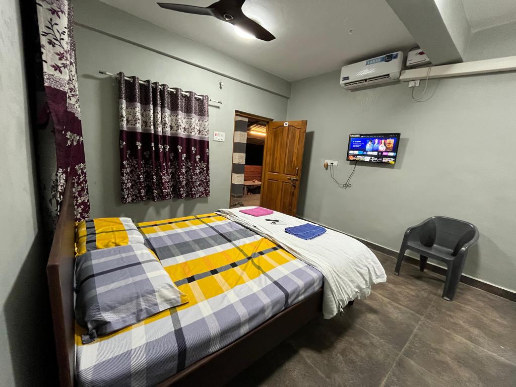 Crown hotel 3