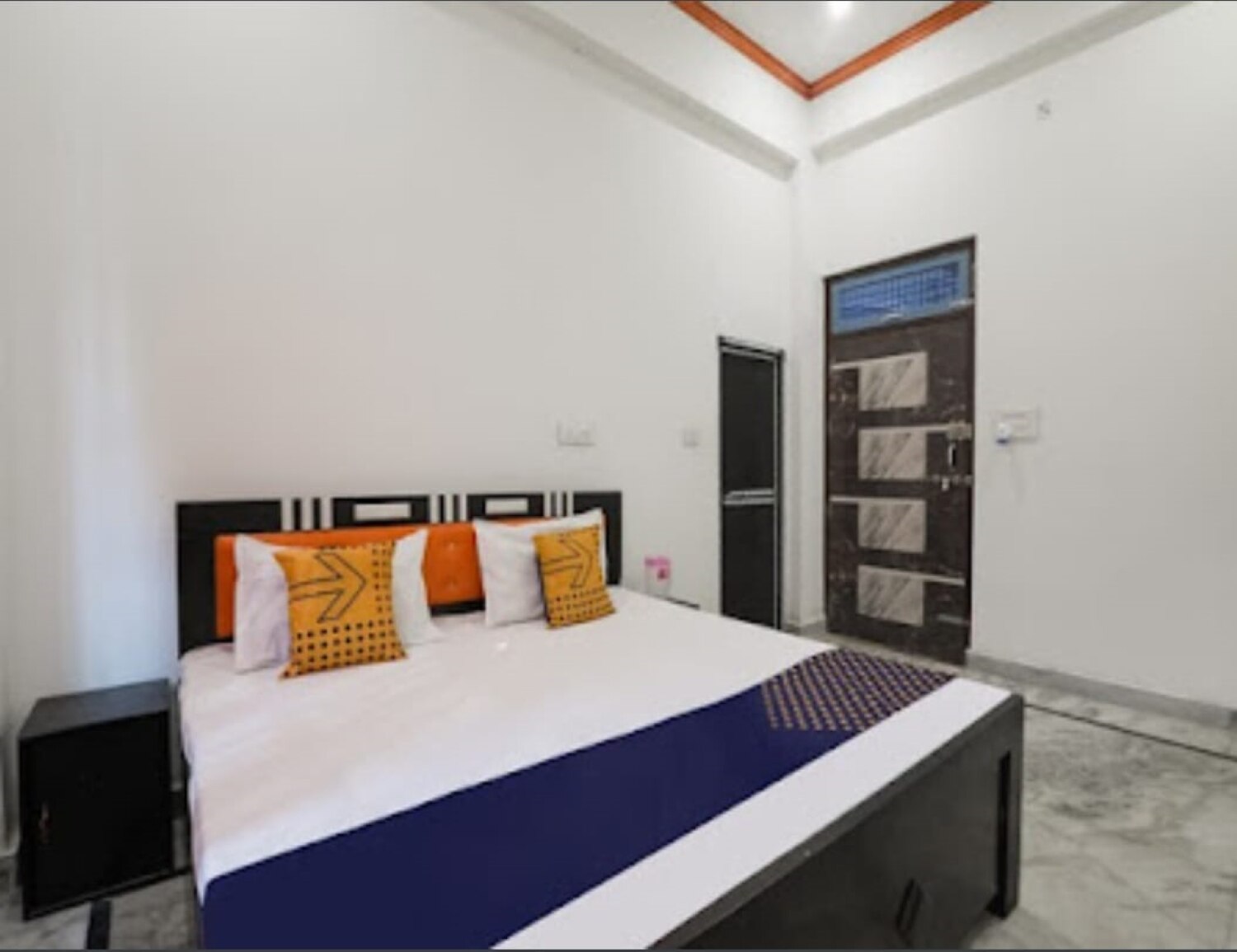 Shree Maruti Nandan Guest House - Tap to explore photos