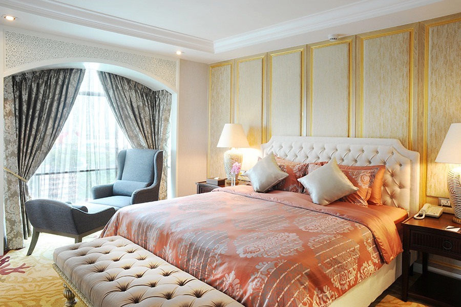 Al Meroz Hotel Bangkok - Tap to explore photos