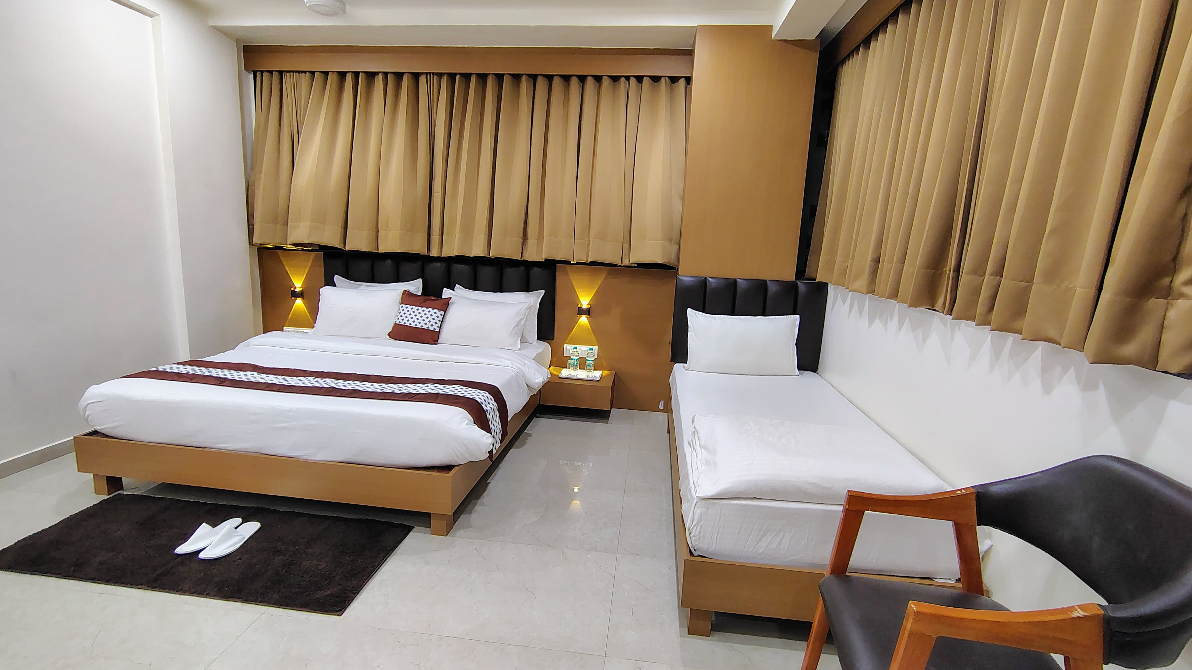 Hotel Shivansh Somnath - Tap to explore photos