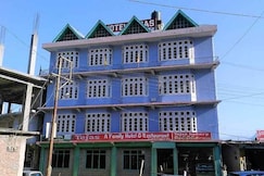 Tejas Hotel, Karsog