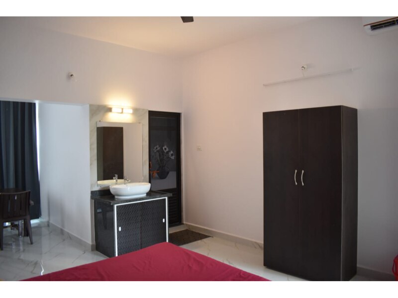 Gundappa Cafe and Rooms - Tap to explore photos