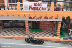 New Pandey Inn, Guptkashi