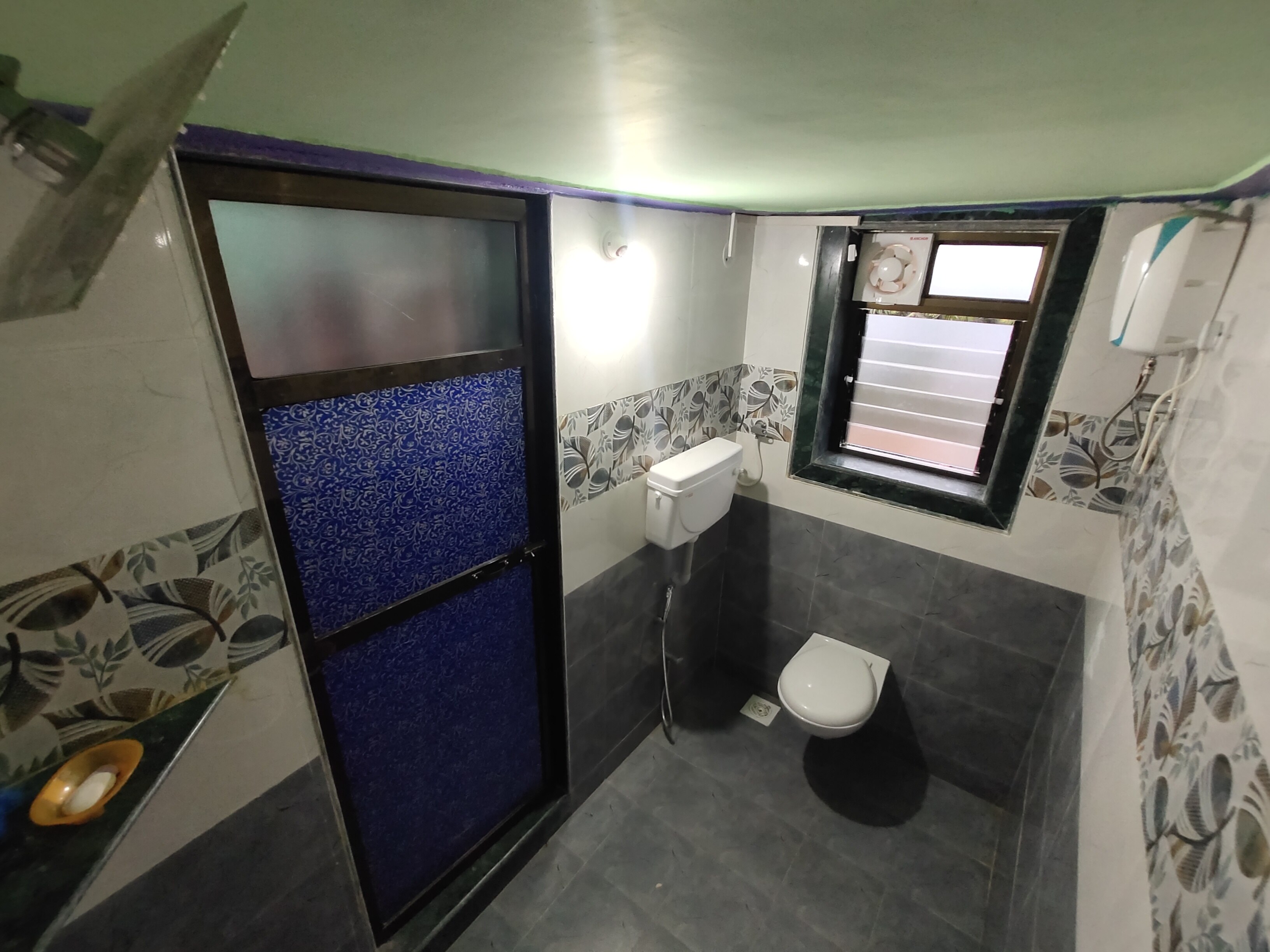 Shanti Guest House - Tap to explore photos
