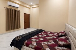Kashmiri Farmhouse, Mathura