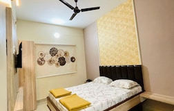 Standard double bed Non ac