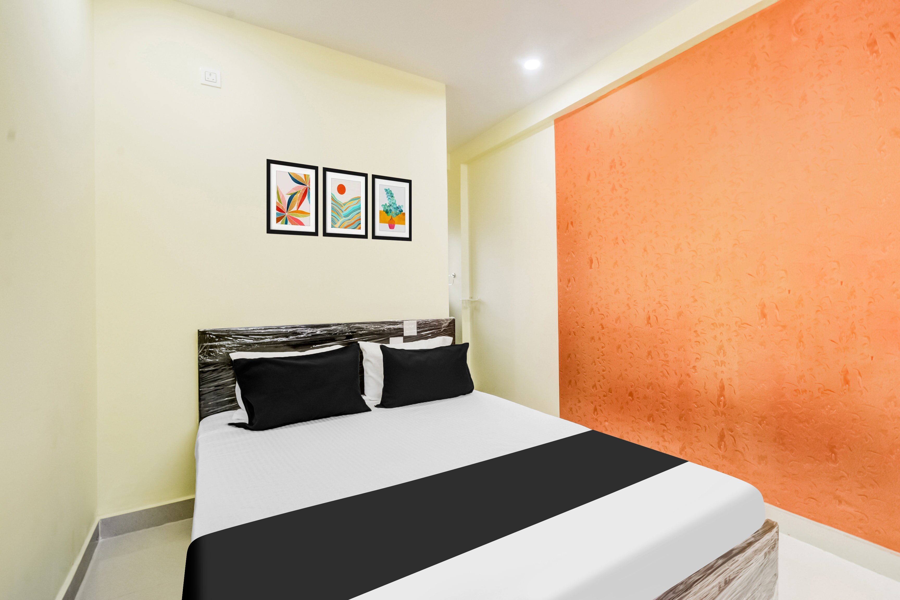 Hotel O New Dream Valley - Tap to explore photos