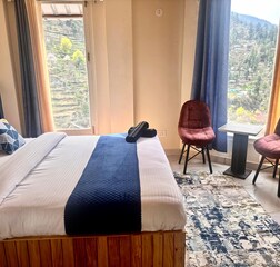 Standard Room with mountain view