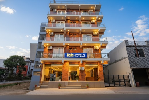 FabHotel Unique Stay - Max Super Speciality Hospital, Sector 128, Noida