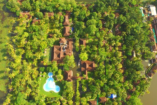 Coconut Lagoon Kumarakom - A CGH Earth Experience