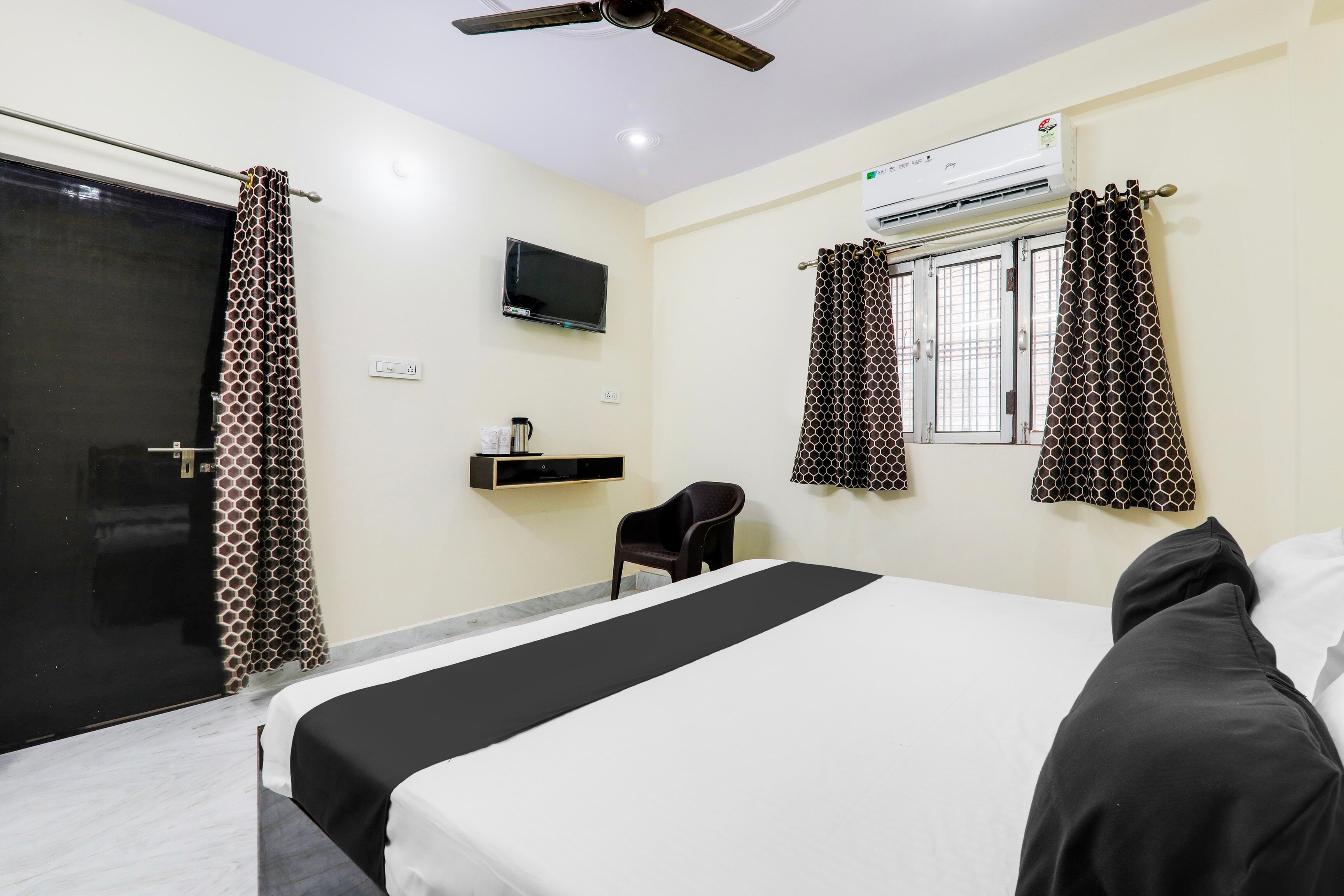 Hotel O Ramam - Tap to explore photos