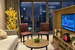 Riwaayat Luxury Retreat with Warm Elegance., Gurgaon