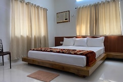 Lake Land Guest House | Rooms & Caretaker, Howrah