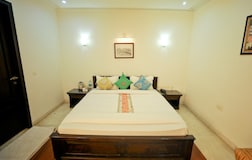 Super Deluxe Room