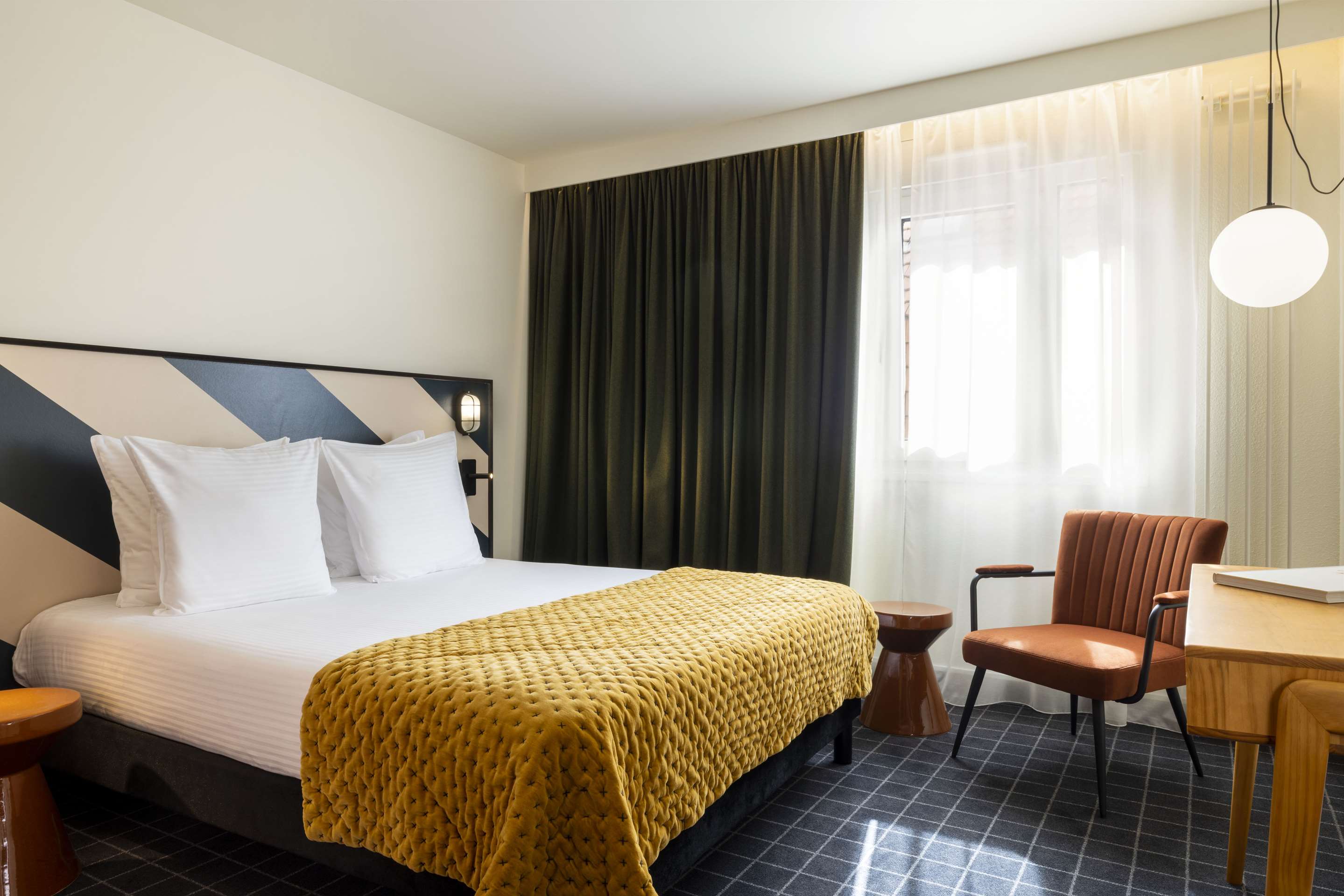 Best Western Plus Hotel Cargo - Tap to explore photos