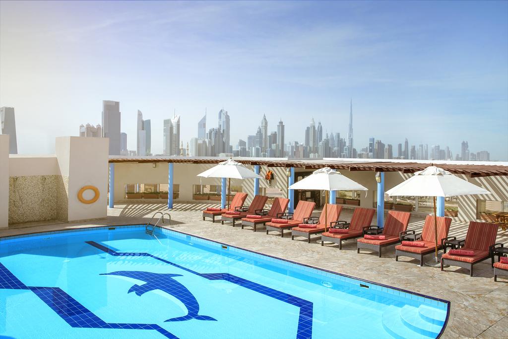 Jumeira Rotana - Tap to explore photos