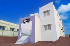 Hotel O Midway Treat Barwani, Barwani