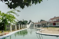 Saptashringa Holiday Home, Bettiah