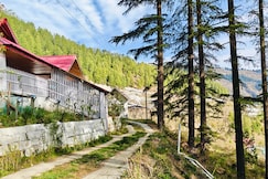 Misty mountain cottage, Theog