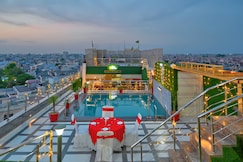 Crestline Sallow Club, Amritsar