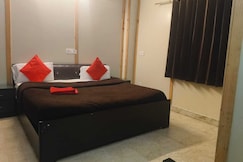 Hotel O Kaladhungi Crossway Road Formerly Trishul, Haldwani